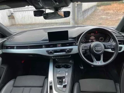 Audi A4  с аукциона в Японии