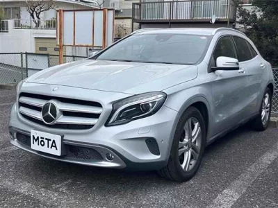Mercedes-Benz GLA CLASS
