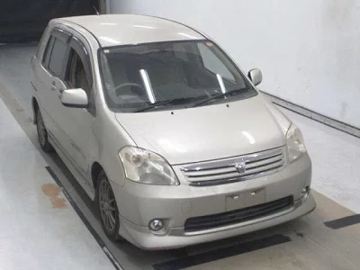 Toyota RAUM