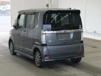 Honda N BOX лот № 2317 оценка 4  с аукциона в Японии 1