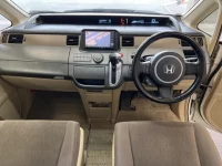 Honda STEP WAGON лот № 2319 оценка 3.5  с аукциона в Японии 4