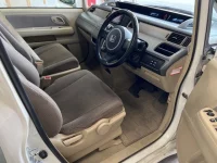 Honda STEP WAGON лот № 2319 оценка 3.5  с аукциона в Японии 3