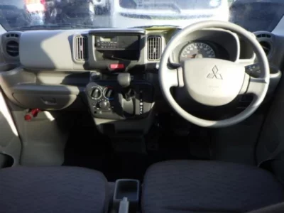 Mitsubishi MINICAB VAN