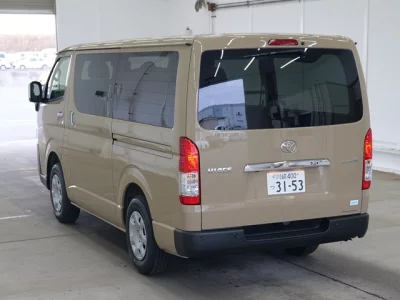 Toyota HIACE VAN