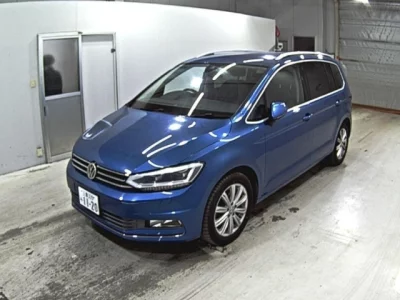 Volkswagen GOLF TOURAN