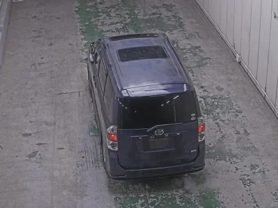 Toyota VOXY  с аукциона в Японии