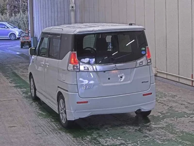 Mitsubishi DELICA D2