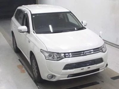 Mitsubishi OUTLANDER PHEV