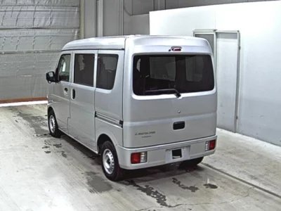 Mitsubishi MINICAB VAN
