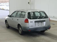 Nissan AD лот № 2401 оценка 3.5  с аукциона в Японии 1