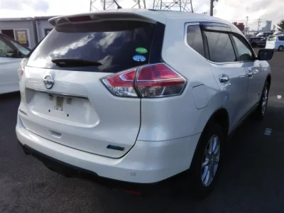 Nissan X-TRAIL  с аукциона в Японии