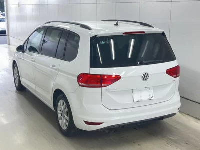 Volkswagen GOLF TOURAN