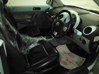 Volkswagen NEW BEETLE