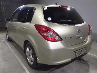 Nissan TIIDA