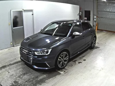 Audi S1