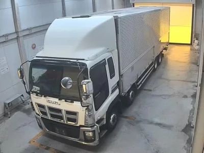 Isuzu TRUCK
