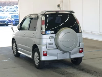 Daihatsu TERIOS KID