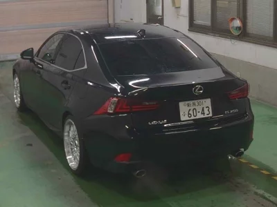Lexus IS
