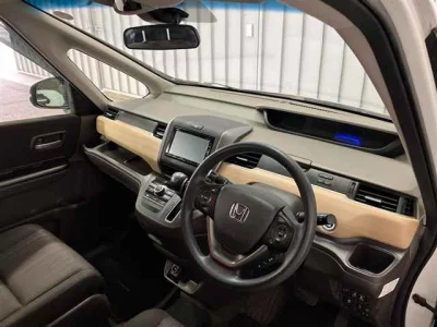 Honda FREED  с аукциона в Японии