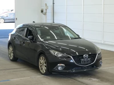 Mazda AXELA  с аукциона в Японии