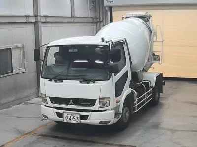 Mitsubishi FUSO FIGHTER