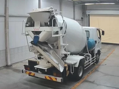 Mitsubishi FUSO FIGHTER