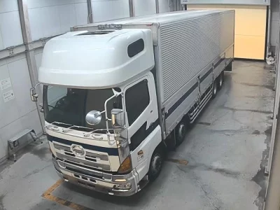 Hino TRUCK