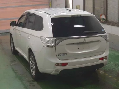 Mitsubishi OUTLANDER PHEV