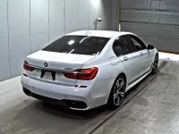 BMW 7-Series лот № 7101 оценка 4.5  с аукциона в Японии 4