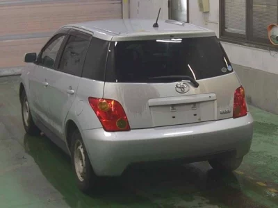 Toyota IST