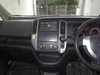 Nissan SERENA лот № 1525 оценка R  с аукциона в Японии 2