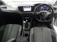 Volkswagen POLO лот № 4111 оценка 3.5  с аукциона в Японии 2