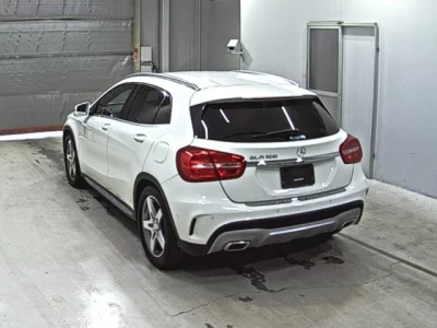 Mercedes-Benz GLA CLASS