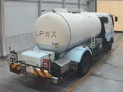 Mitsubishi FUSO FIGHTER