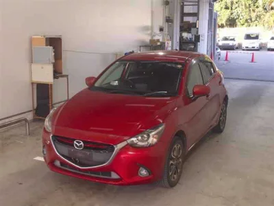 Mazda DEMIO  с аукциона в Японии