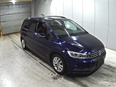 Volkswagen GOLF TOURAN
