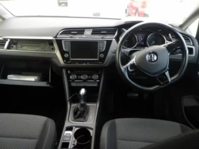 Volkswagen GOLF TOURAN