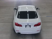 BMW 5-Series лот № 5043 оценка 3.5  с аукциона в Японии 2
