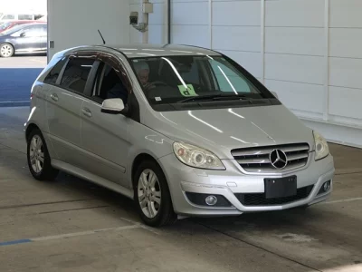 Mercedes-Benz B CLASS