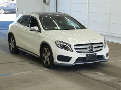 Mercedes-Benz GLA CLASS