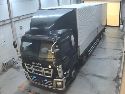 Isuzu TRUCK