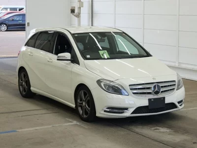 Mercedes-Benz B CLASS