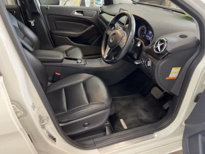 Mercedes-Benz B CLASS