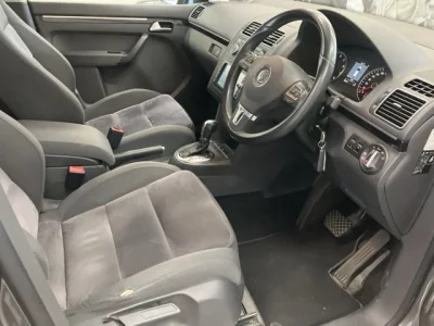 Volkswagen GOLF TOURAN