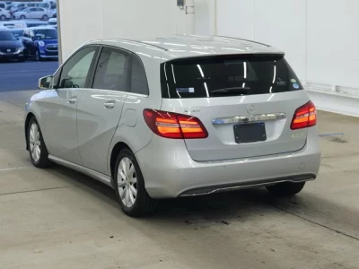 Mercedes-Benz B CLASS