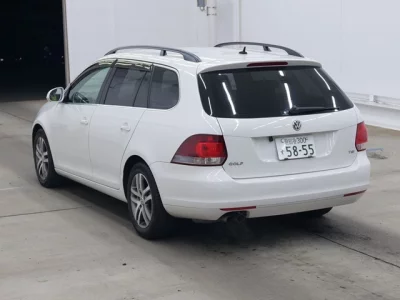 Volkswagen GOLF VARIANT