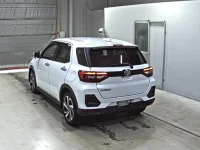 Toyota RAIZE лот № 3001 оценка 4  с аукциона в Японии 1