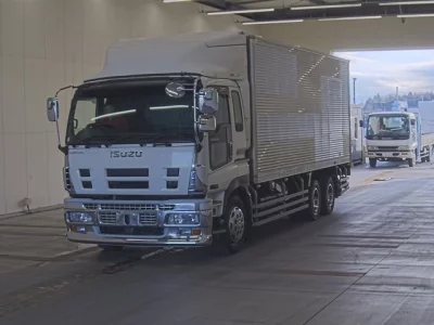 Isuzu GIGA