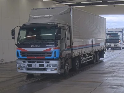 Isuzu GIGA