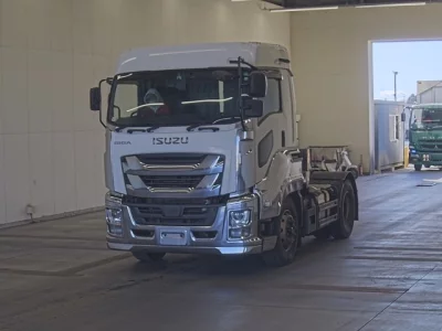 Isuzu GIGA